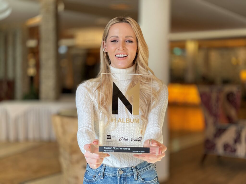 melissa naschenweng nr.1 award der austria top 40